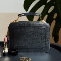Le sac en cuir, bien plus qu’un accessoire : un héritage artisanal