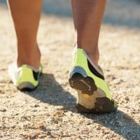 Allier élégance et sensation pied nu avec les chaussures minimalistes